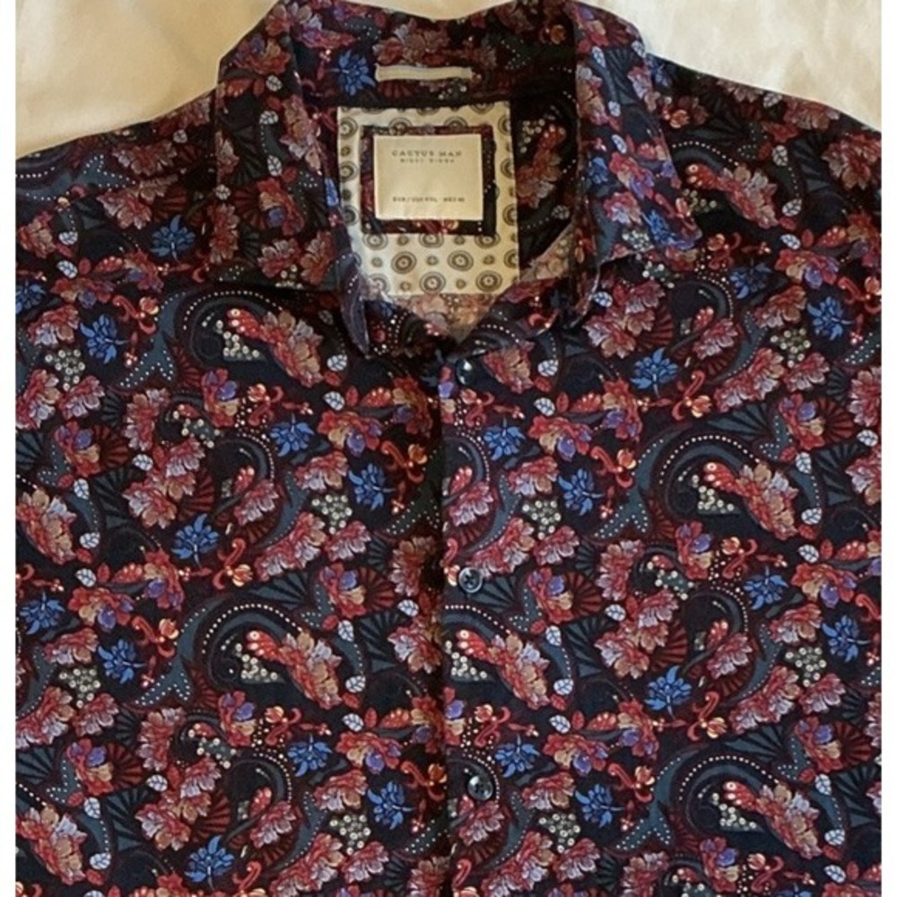 Cactus Man Ricky Singh Men's Size 2XL Red Blue Paisley‎ All Over Button Up Shirt